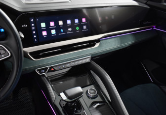 Подержанный автомобиль Geely Monjaro 2023 года (16 фото)