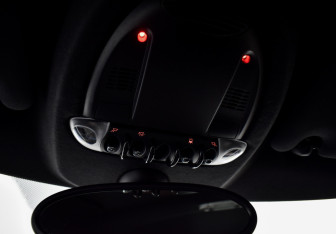 Подержанный автомобиль MINI Countryman 2014 года (18 фото)