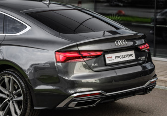Подержанный автомобиль Audi A5 Liftback 2020 года (12 фото)