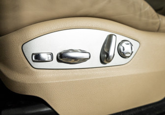 Подержанный автомобиль Porsche Macan 2021 года (15 фото)