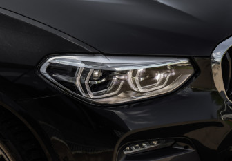 Подержанный автомобиль BMW X3 2020 года (11 фото)