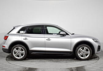 Подержанный автомобиль Audi Q5 2021 года (4 фото)