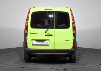 Подержанный автомобиль Renault Kangoo 2008 года (6 фото)