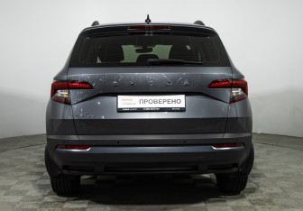Подержанный автомобиль Skoda Karoq 2020 года (6 фото)