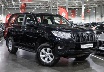 Подержанный автомобиль Toyota Land Cruiser Prado 2021 года (4 фото)
