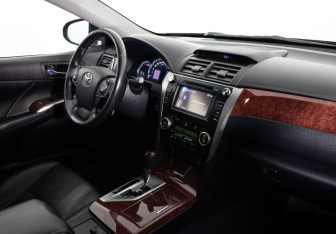 Подержанный автомобиль Toyota Camry Sedan 2014 года (11 фото)