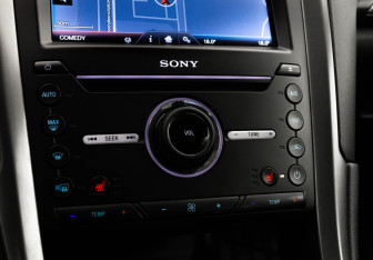 Подержанный автомобиль Ford Mondeo Sedan 2015 года (19 фото)