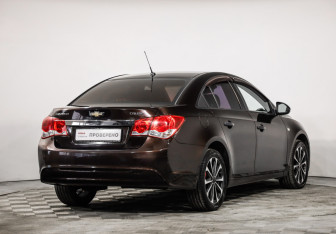 Подержанный автомобиль Chevrolet Cruze Sedan 2013 года (5 фото)