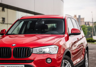 Подержанный автомобиль BMW X3 2017 года (2 фото)