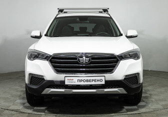 Подержанный автомобиль FAW Besturn X80 2018 года (2 фото)