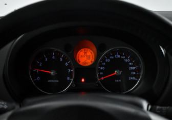 Подержанный автомобиль Nissan X-Trail 2008 года (19 фото)