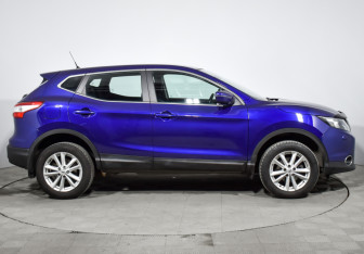 Подержанный автомобиль Nissan Qashqai 2014 года (4 фото)