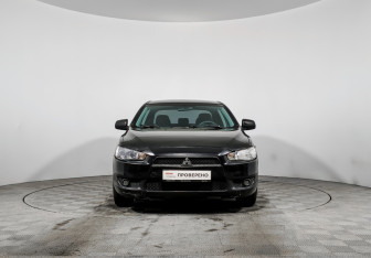 Подержанный автомобиль Mitsubishi Lancer Sedan 2009 года (2 фото)