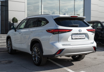 Новый Toyota Highlander 2025 (5 фото)
