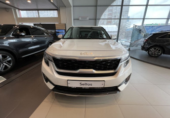 Новый Kia Seltos 2022 (2 фото)