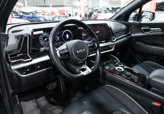 Подержанный автомобиль Kia Sportage 2022 года (16 фото)