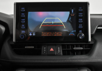 Подержанный автомобиль Toyota RAV4 2019 года (17 фото)