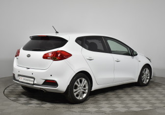 Подержанный автомобиль Kia Ceed Hatchback 2013 года (5 фото)