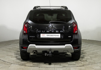 Подержанный автомобиль Renault Duster 2018 года (6 фото)