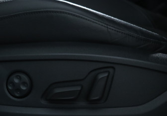 Подержанный автомобиль Audi Q5 2020 года (16 фото)