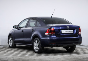 Подержанный автомобиль Volkswagen Polo Sedan 2016 года (7 фото)