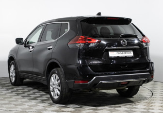 Подержанный автомобиль Nissan X-Trail 2021 года (7 фото)