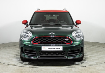 Подержанный автомобиль MINI Countryman 2017 года (2 фото)