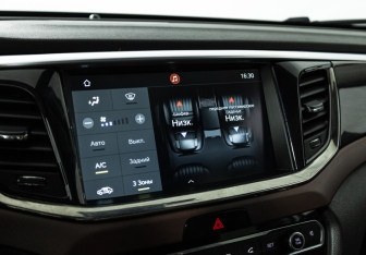 Подержанный автомобиль GAC GS8 2023 года (19 фото)