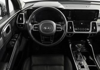 Подержанный автомобиль Kia Sorento 2020 года (12 фото)