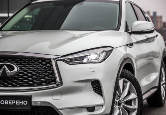 Подержанный автомобиль Infiniti QX50 2018 года (2 фото)