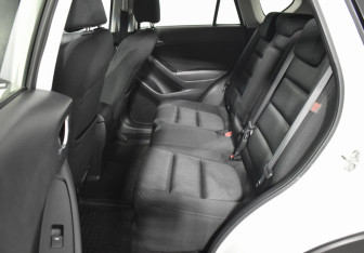 Подержанный автомобиль Mazda CX-5 2015 года (11 фото)