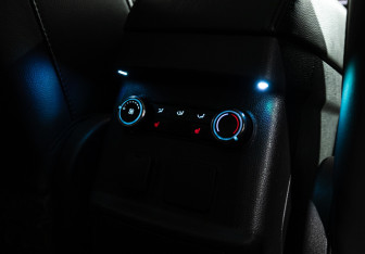 Подержанный автомобиль Ford Explorer 2014 года (15 фото)