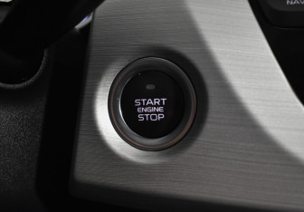 Подержанный автомобиль Geely Atlas 2020 года (18 фото)