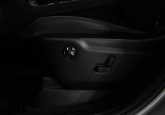 Подержанный автомобиль Jeep Grand Cherokee 2013 года (23 фото)
