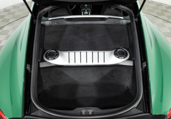 Подержанный автомобиль Porsche Cayman 2018 года (20 фото)