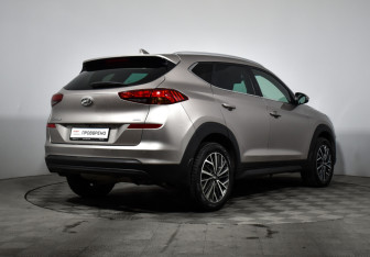 Подержанный автомобиль Hyundai Tucson 2019 года (5 фото)