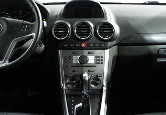 Подержанный автомобиль Opel Antara 2012 года (14 фото)