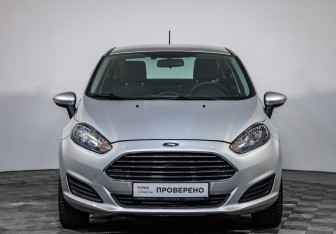 Подержанный автомобиль Ford Fiesta Sedan 2016 года (2 фото)