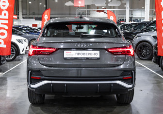 Подержанный автомобиль Audi Q3 Sportback 2020 года (13 фото)