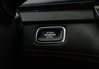 Подержанный автомобиль Changan UNI-K 2023 года (23 фото)