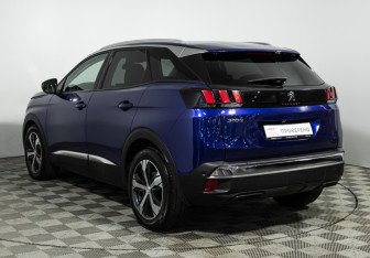 Подержанный автомобиль Peugeot 3008 2018 года (7 фото)