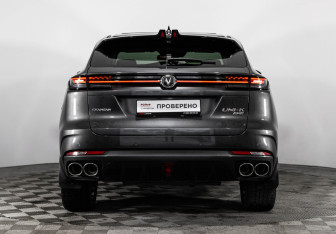 Подержанный автомобиль Changan UNI-K 2023 года (8 фото)