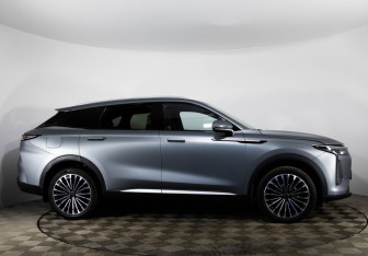 Подержанный автомобиль Exeed RX 2024 года (29 фото)