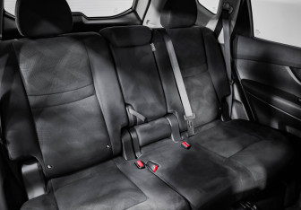 Подержанный автомобиль Nissan X-Trail 2017 года (23 фото)