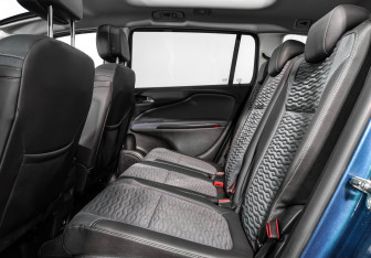 Подержанный автомобиль Opel Zafira Compactvan 2014 года (12 фото)