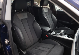Подержанный автомобиль Audi A5 Liftback 2021 года (26 фото)