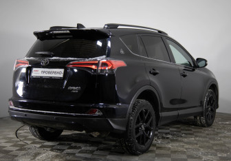 Подержанный автомобиль Toyota RAV4 2019 года (5 фото)