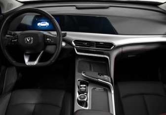 Подержанный автомобиль Changan UNI-T 2024 года (17 фото)