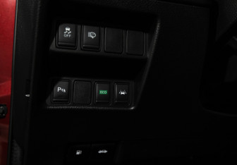 Подержанный автомобиль Nissan Qashqai 2014 года (20 фото)