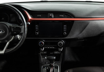 Подержанный автомобиль Kia Rio Sedan 2021 года (14 фото)